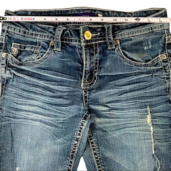 Vigoss size 3 Capri jeans, rolled cuffs, medium wash, some distressing EUC - Picture 8 of 14